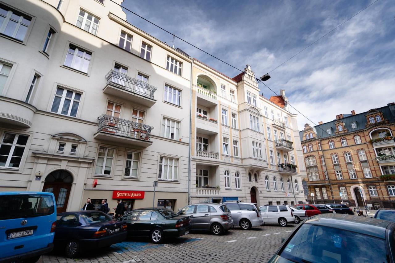 Elegant Very Berry Studios In Poznan Center By Noclegi Renters Exterior photo